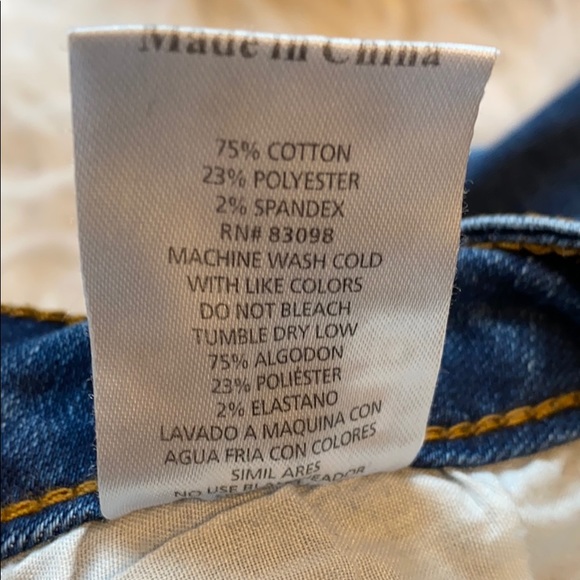 Ci Sono distressed cuff raw hem skinny jean - Picture 6 of 9